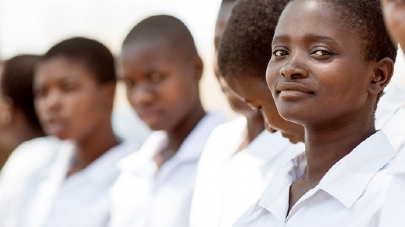 Young girls from Mtakataka Secondary School in the District of Dedza, Malawi. Photo: UN Women/Karin Schermbrucker