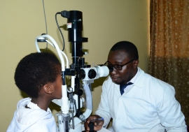 A doctor exams a child at Rwamagana Hospital in Eastern Province, Rwanda. Rwanda Ministry of Health