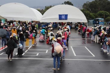 IOM medical staff training personnel at the Quarantine Centre in Addis Ababa.