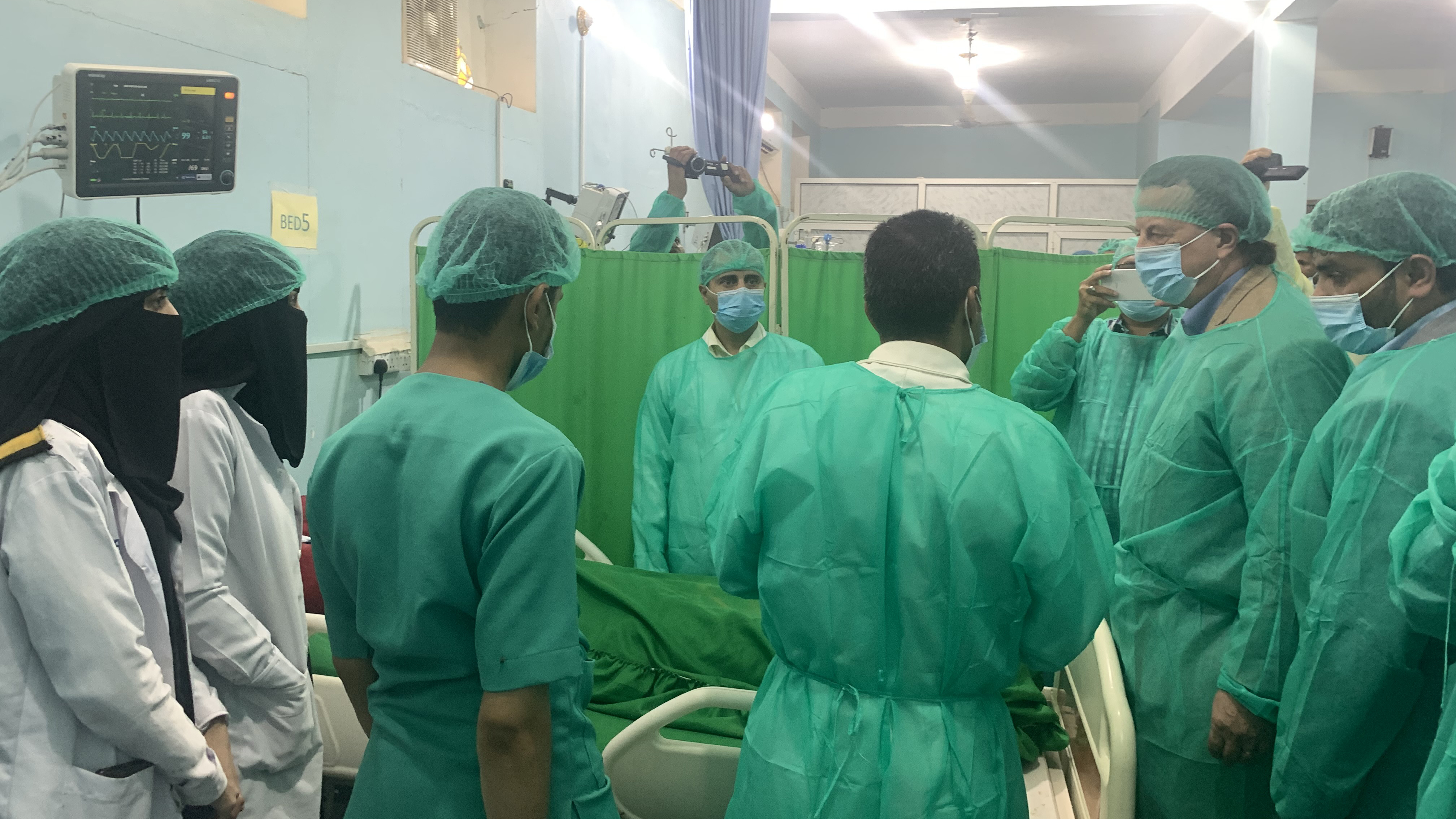 Humanitarian Coordinator for Yemen, David Gressly, visits hospital