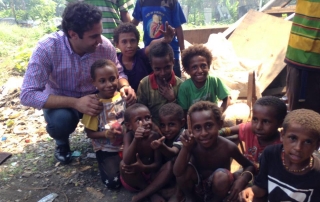 Envoy on Youth Ahmad Alhendawi visiting slum areas in Papua new-Guinea